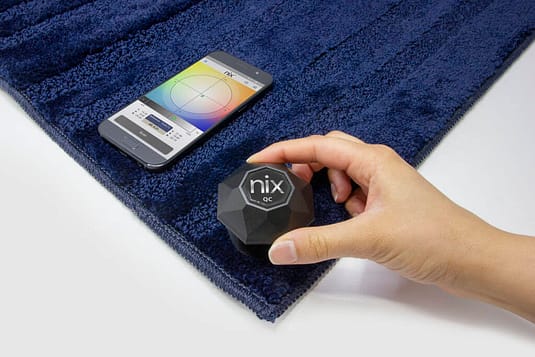 Nix QC Color Sensor scanning blue towel