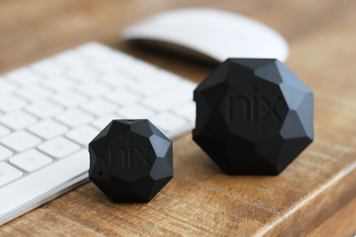 The Nix Pro and Mini sit beside each other on a desk